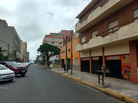 Cale 33, al 300