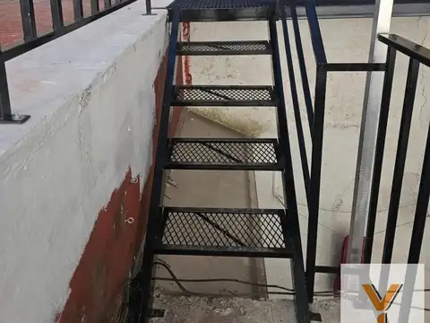 Depto Tipo Casa en Venta de 4 ambientes