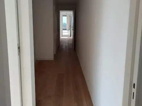 Departamento en Alquiler con 2 cocheras