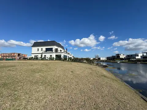 Terreno en Venta de 907,0 m2