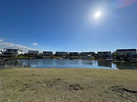 Terreno en Venta de 907,0 m2