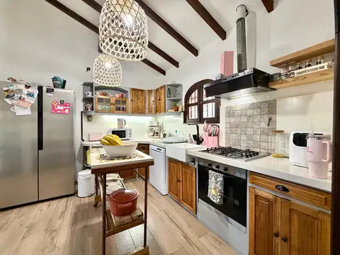 SANCHEZ  al 2600 JOSE MARMOL