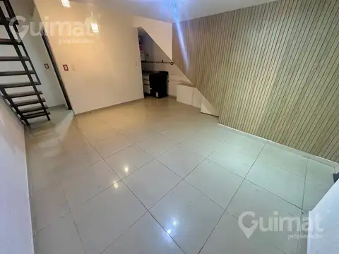 Depto Tipo Casa en Venta de Monoambiente