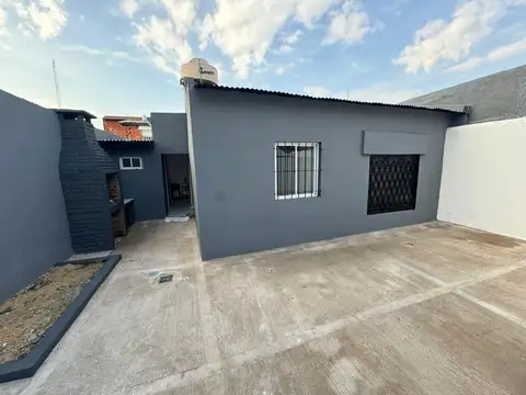 Casa en alquiler con patio en Boulogne 