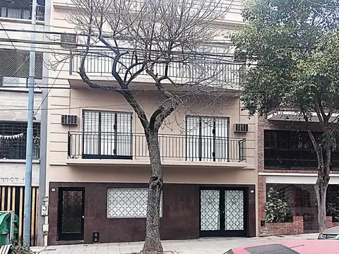 Departamento 1º piso por escalera sin expensas - Parque Chacabuco