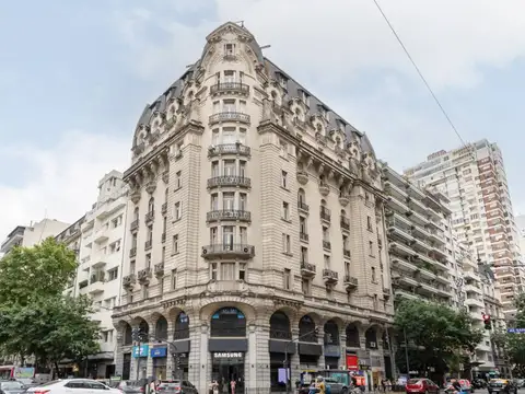 Av. Santa Fe y Av. Callao