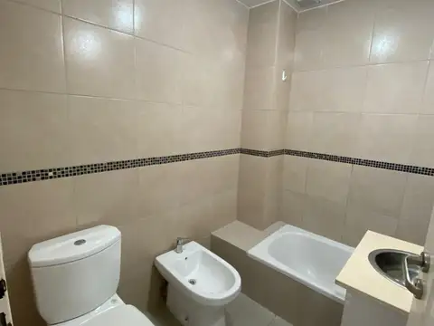 Departamento en Alquiler en General San Martin, $ 400.000