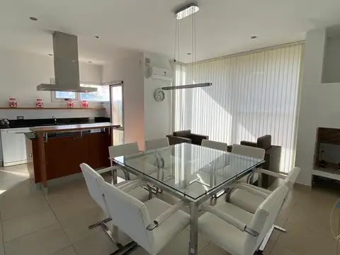 Casa en Venta al Este