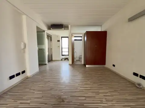 Oficina Dos Ambientes en Alquiler, La Plata