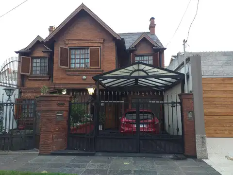 VENTA DE TRIPLEX 4 AMBIENTES