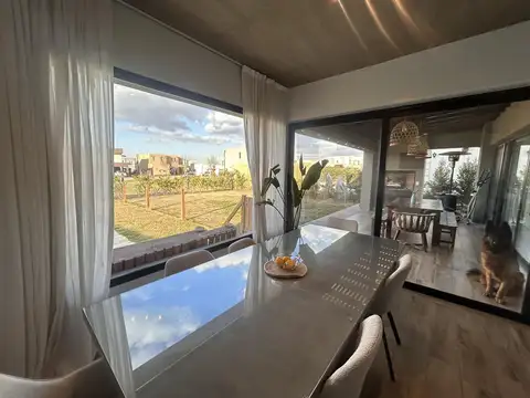 Casa en Venta en Santo Tomas, USD 295.000