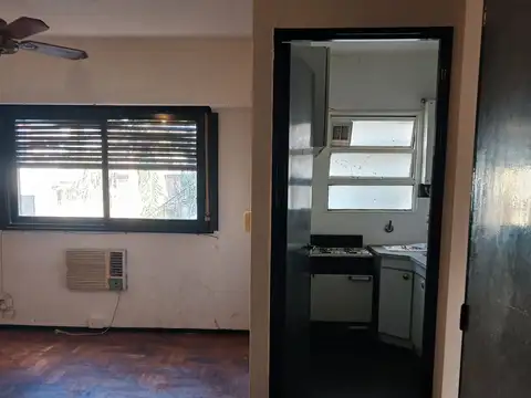 Monoambiente contrafrente luminoso