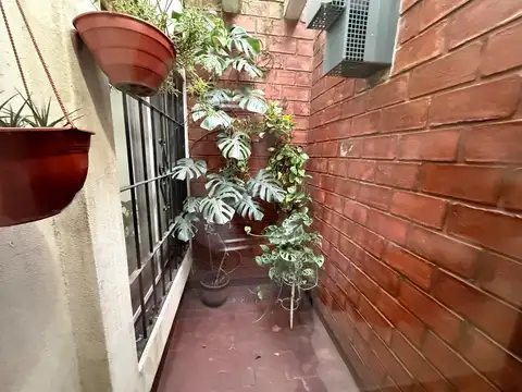 Depto Tipo Casa en Venta con 1 cocheras