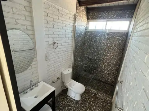 Casa 3 ambientes con 2 baños