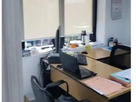 Venta con RENTA - Oficinas - Edificio Corporativo