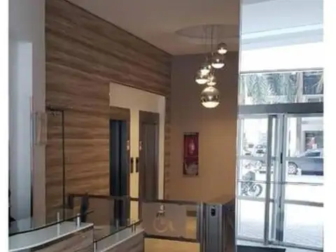 Oficina en Venta con 2 cocheras