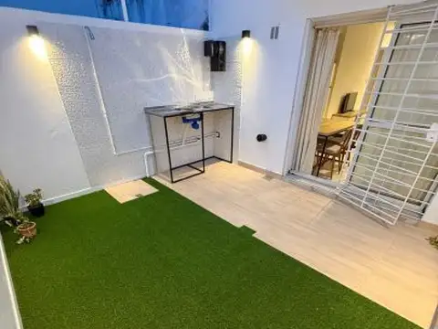 Suipacha 443 , Piso 1