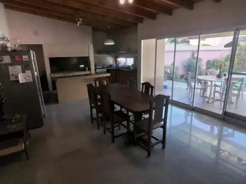 Casa en Venta en Arrecifes, USD 250.000