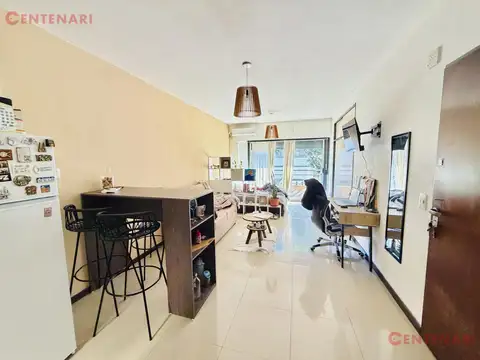 Gabriela Mistral 2500