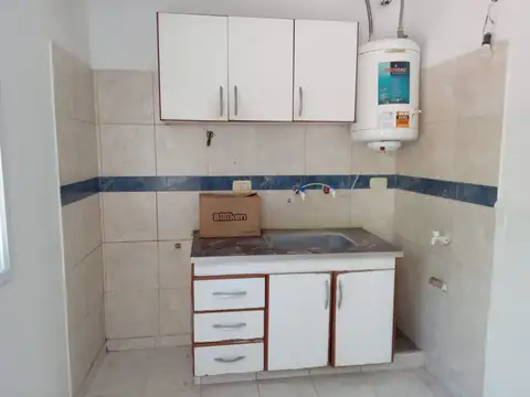 ALQUILER de departamento 2 ambientes.