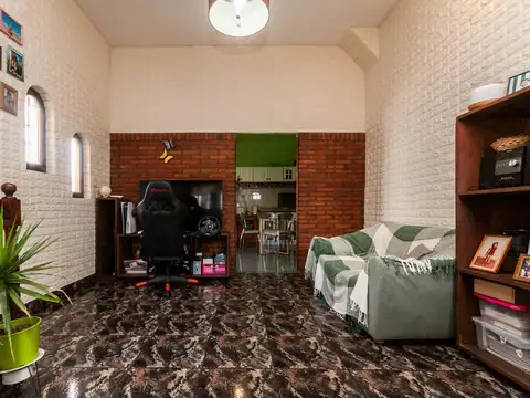 Depto Tipo Casa en Venta de 3 ambientes