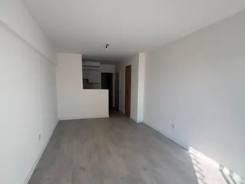 Departamento en Alquiler en Republica De La Sexta, $ 350.000