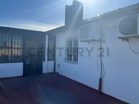 Casa en Alquiler en La Plata, $ 800.000