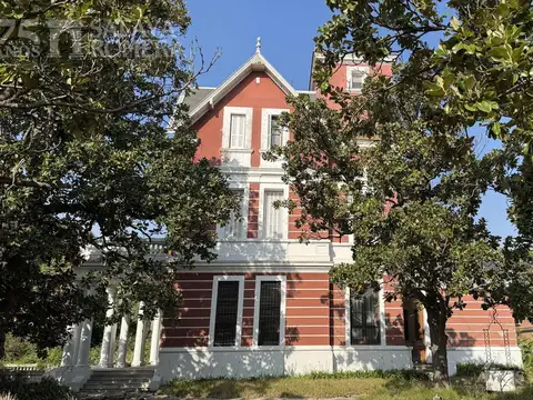 Casa 7 ambientes con 3 baños