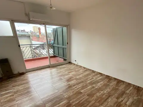 Departamento en Alquiler en Balvanera, $ 500.000