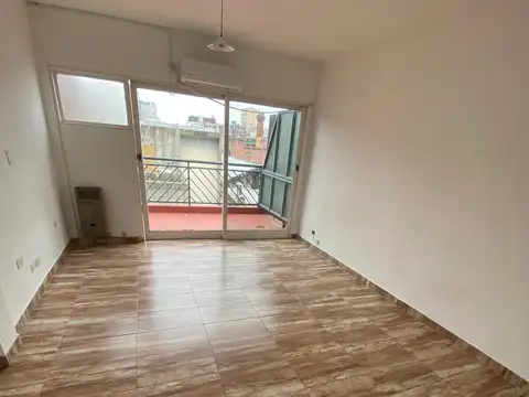 Pres Jose E Uriburu 700, Piso 9