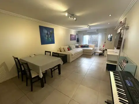 Casa en Venta en Olivos, USD 320.000