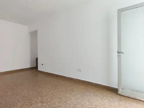 VENTA DEPTO TRES AMBIENTES FLORES APTO CREDITO