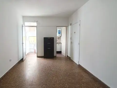 VENTA DEPTO TRES AMBIENTES FLORES APTO CREDITO