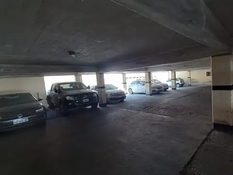 ¡Oportunidad Cochera Única en el Corazón de Salta!