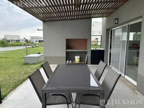 Casa en Alquiler Temporal en El Canton - Norte, USD 3.500