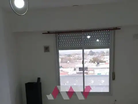 Montevideo 600, Piso 4