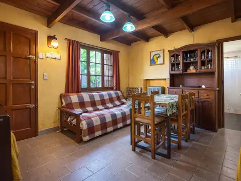 Casa en Venta con 1 cochera