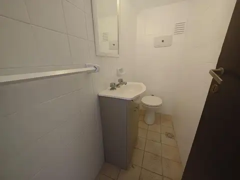 Casa en Alquiler con 1 cochera