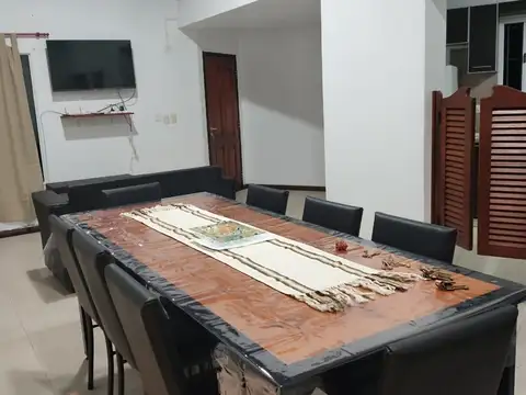 Casa en Alquiler Temporal con 1 cochera