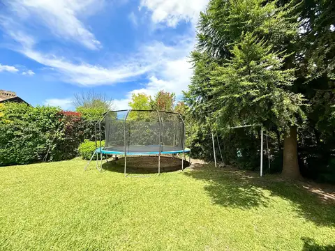 Casa en Alquiler Temporal con 2 cocheras
