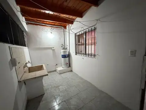 Depto Tipo Casa en Alquiler de 2 dormitorios