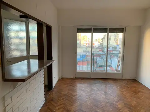 Bolivar 494 , Piso 6