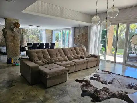 Casa en Venta de 5 dormitorios