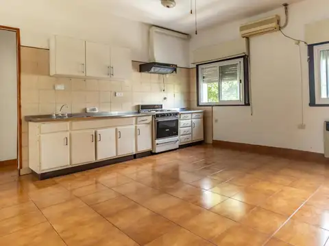Depto Tipo Casa en Venta en Saavedra, USD 179.000