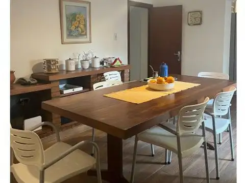 Av 9 de Julio 1100 , Piso 0