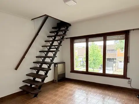 Depto Tipo Casa en Alquiler de 2 ambientes