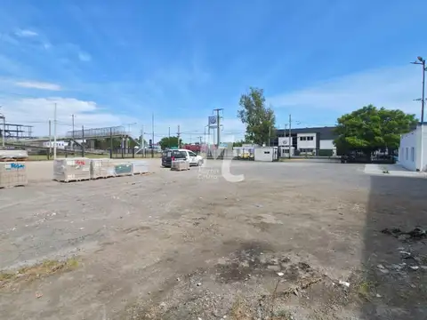 Galpon en Venta 77  mts Fondo