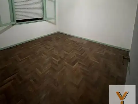 Casa en venta - 2 habitaciones 1 baño - gran patio - 320mts2 - Florencio Varela