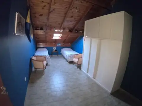Casa 5 ambientes con 3 baños