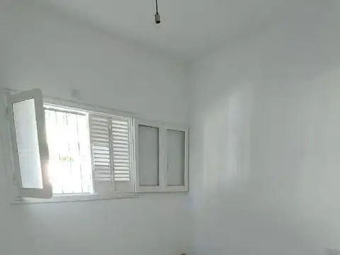 Casa en Venta en Alberdi, USD 38.000